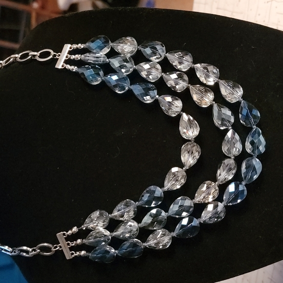 Three Strand Blue Necklace - Picture 1 of 1